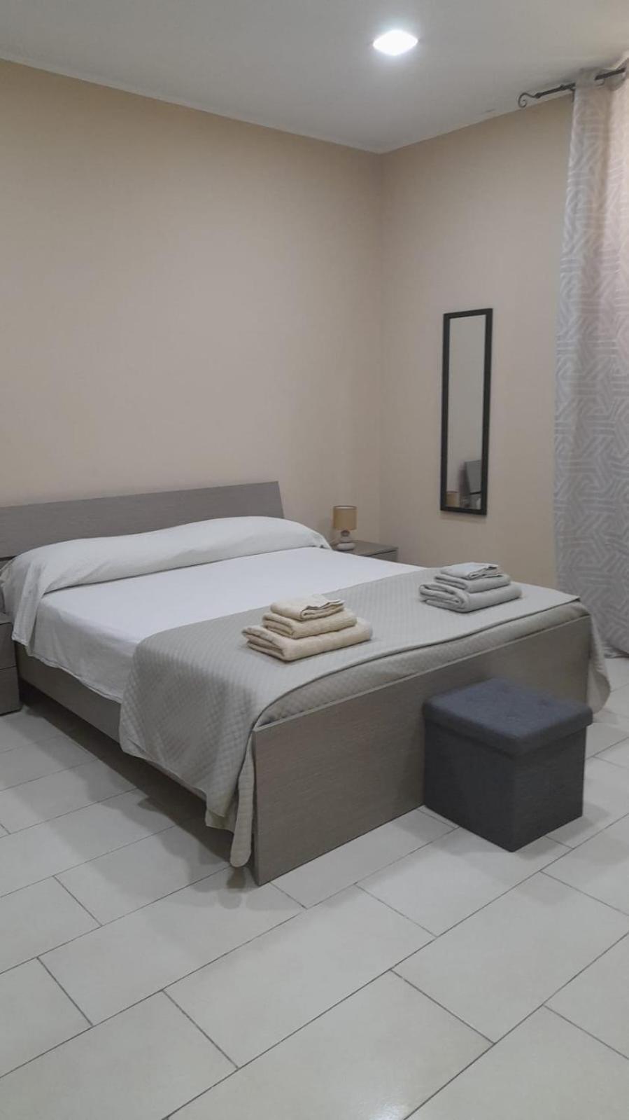 76 Avenue Suites Wi-Fi - Shuttle Реджо-ди-Калабрия Экстерьер фото